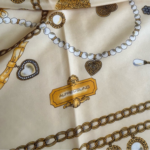 •Alfred Sung Silk Signed Brand Logo Square Vintage Scarf 33”x35”Handrolled - Picture 12 of 15